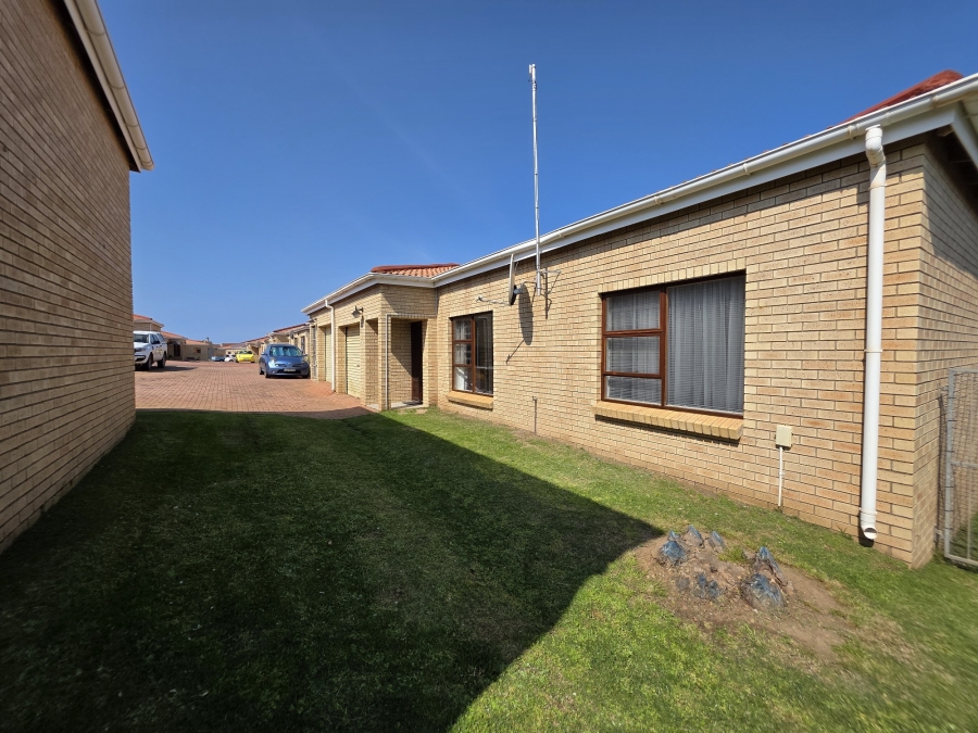 2 Bedroom Property for Sale in Ferreira Town Eastern Cape